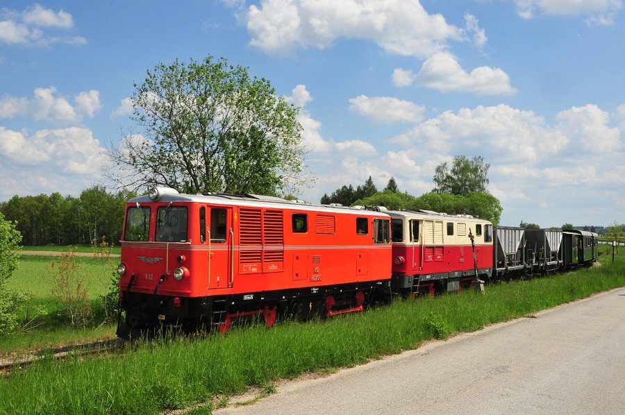 NÖVOG V5 und V12 Doppeltraktion 38